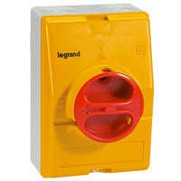 Дистанционный выключатель - 3П + размыкающий контакт - 25 A | код 022188 |  Legrand